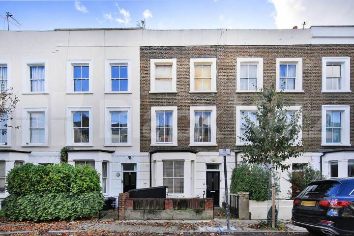 Fantastic first floor one double bedroom apartment within a period building Alexander Road, Archway